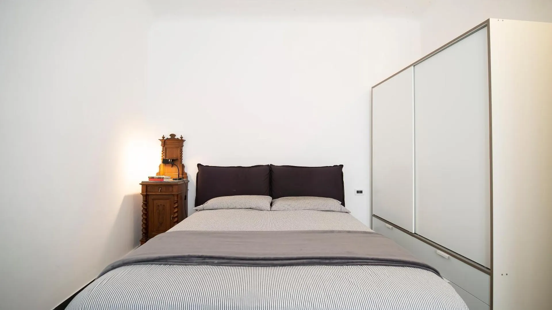 Vegetti 19 - Appartamento Nel Cuore Del Centro Storico Janov Apartmán