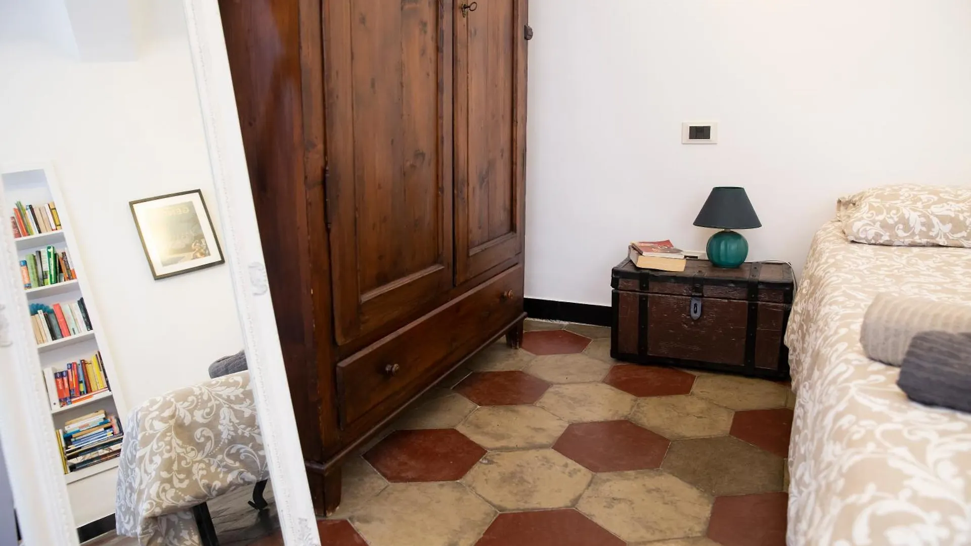 Apartment Vegetti 19 - Appartamento Nel Cuore Del Centro Storico Genoa