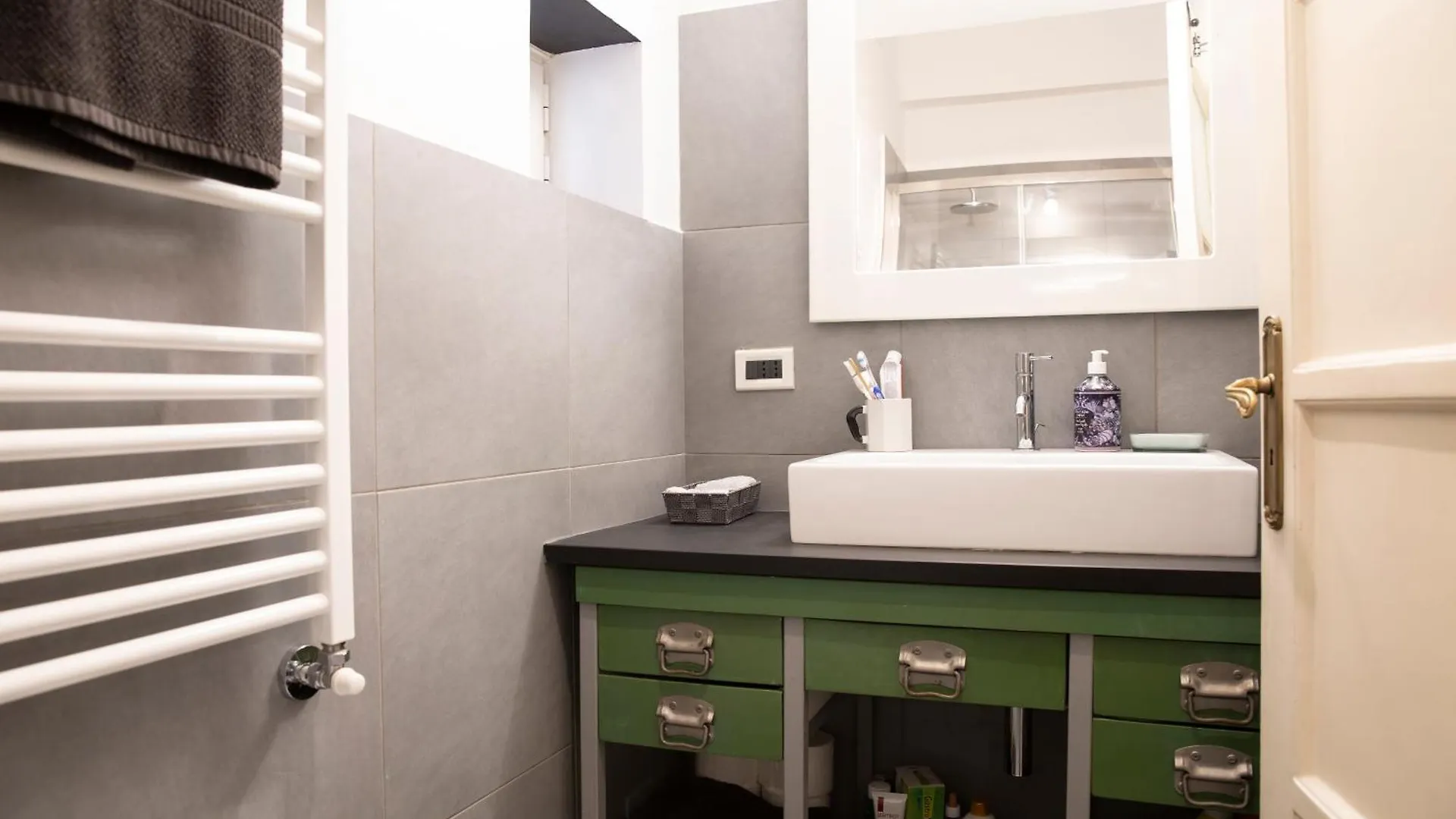 Apartment Vegetti 19 - Appartamento Nel Cuore Del Centro Storico Genoa